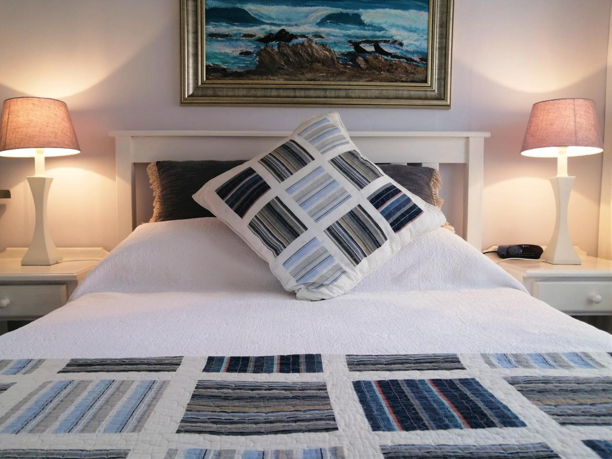 Amzee Bokmakierie Guest House Dana Bay Oda fotoğraf
